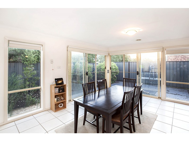 17 Dexter Grove, Point Cook VIC 3030