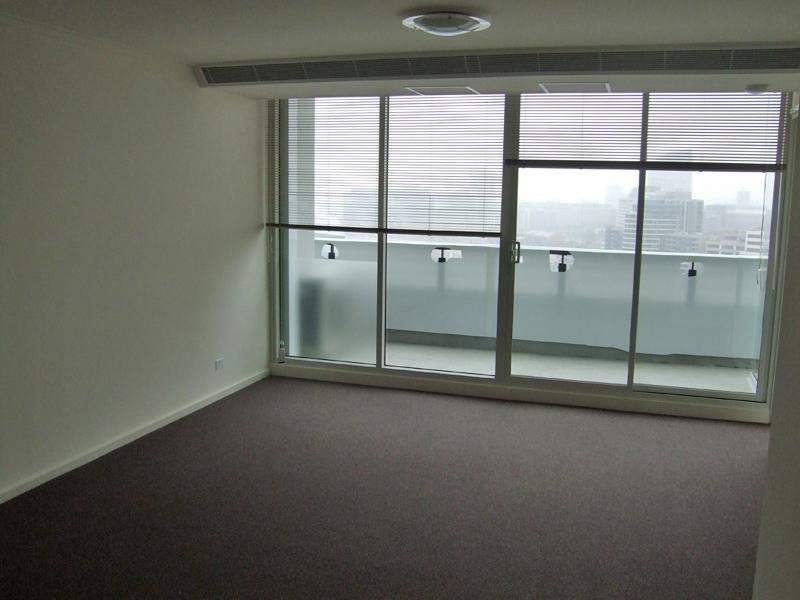 REF 20219/63 Whiteman Street, Southbank VIC 3006