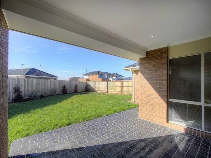 13 Earth Street, Point Cook VIC 3030