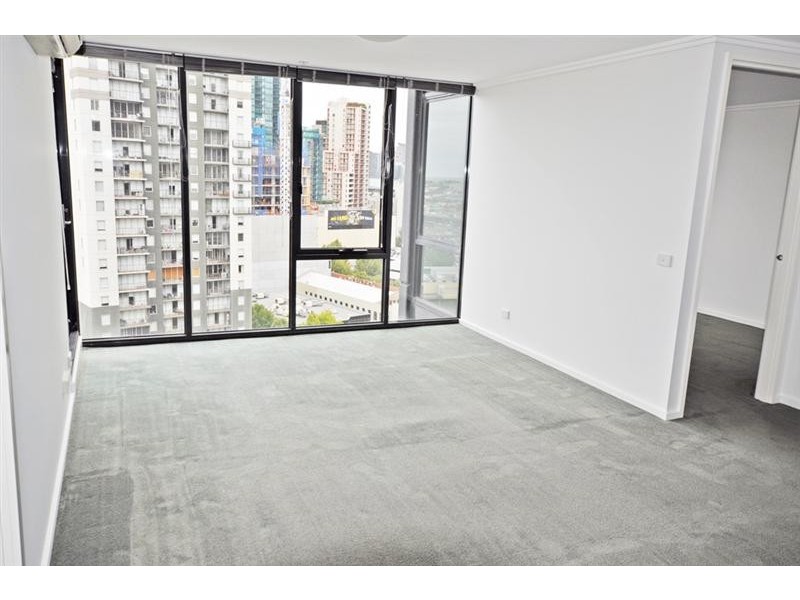 REF 20237/22 Kavanagh Street, Southbank VIC 3006