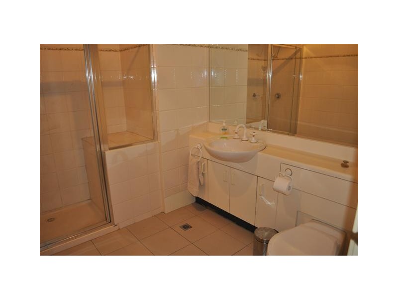 REF 20239/28 Southgate Avenue, Southbank VIC 3006