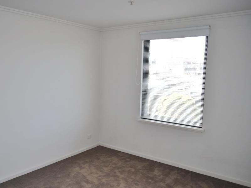 REF 20243/38 Bank Street, South Melbourne VIC 3205