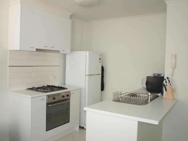 REF 20251/79 Whiteman Street, Southbank VIC 3006