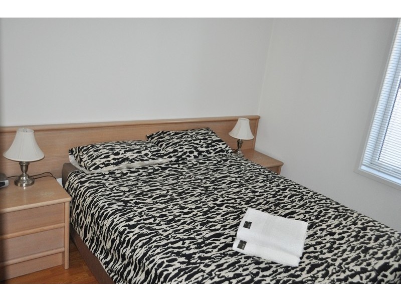 REF 20251/79 Whiteman Street, Southbank VIC 3006