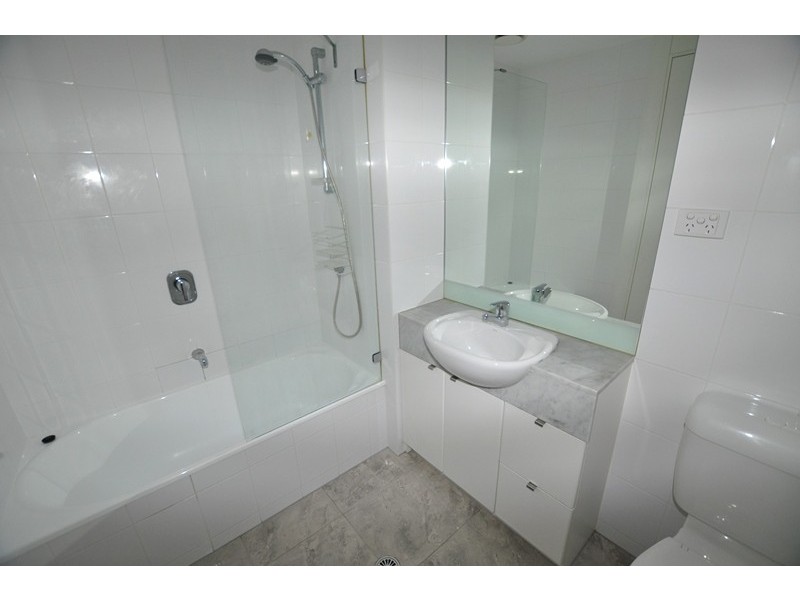 REF 20256/173 City Road, Southbank VIC 3006