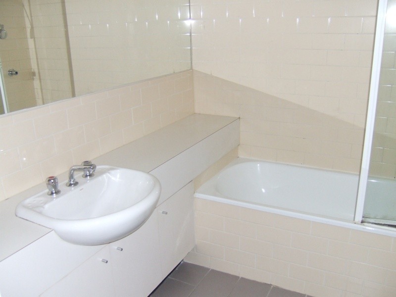 REF 20280/114 Dodds Street, Southbank VIC 3006