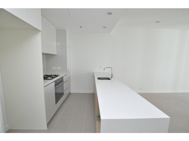 1004/70 Queens Road, Melbourne VIC 3004
