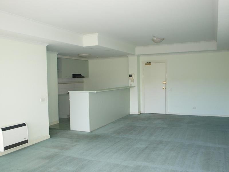 REF 20291/83 Queensbridge Street, Southbank VIC 3006