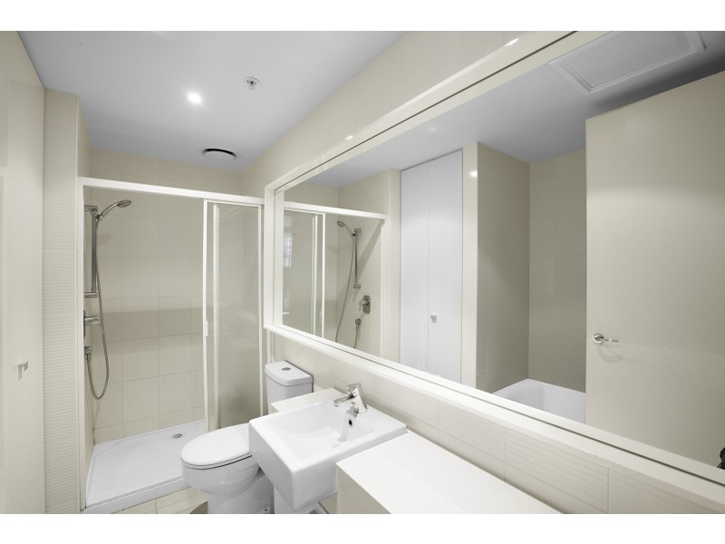 801/63 Whiteman Street, Southbank VIC 3006