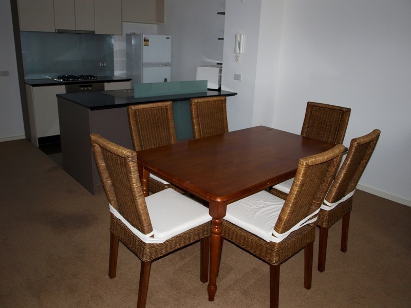 REF 20306/173 City Road, Southbank VIC 3006