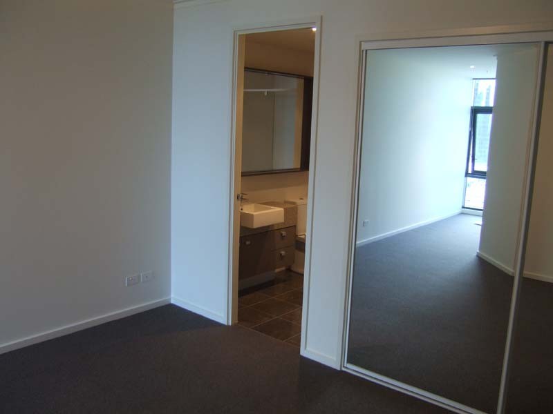 REF 20311/180 City Road, Southbank VIC 3006