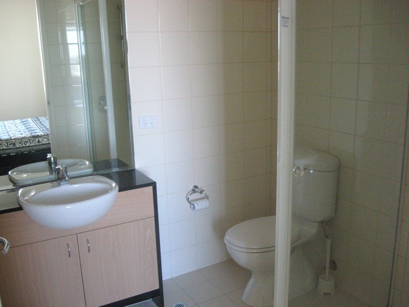 REF 20313/83 Whiteman Street, Southbank VIC 3006