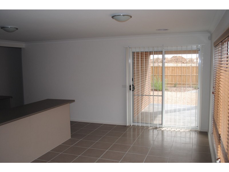 6 Warunda Parade, Point Cook VIC 3030