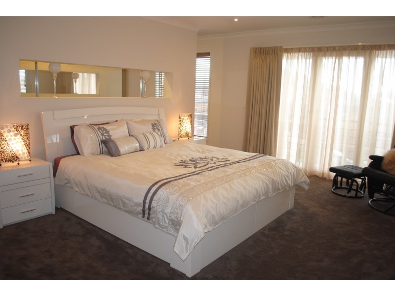 17 Dianella Street, Point Cook VIC 3030