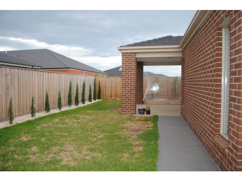 17 Dianella Street, Point Cook VIC 3030