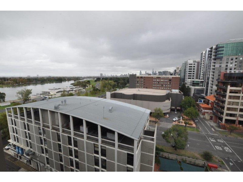 915/70 Queens Road, Melbourne VIC 3004