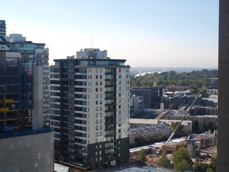 REF 20334/180 City Road, Southbank VIC 3006