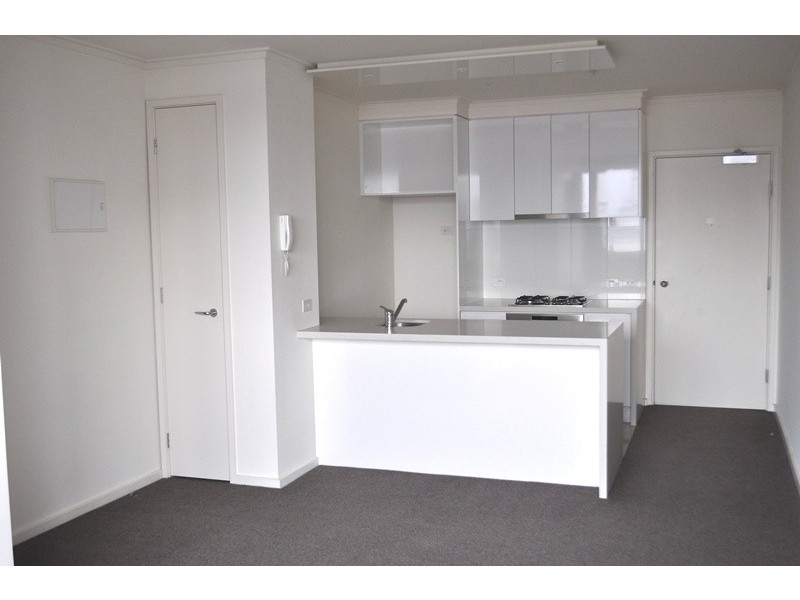 REF 10221/63 Whiteman Street, Southbank VIC 3006