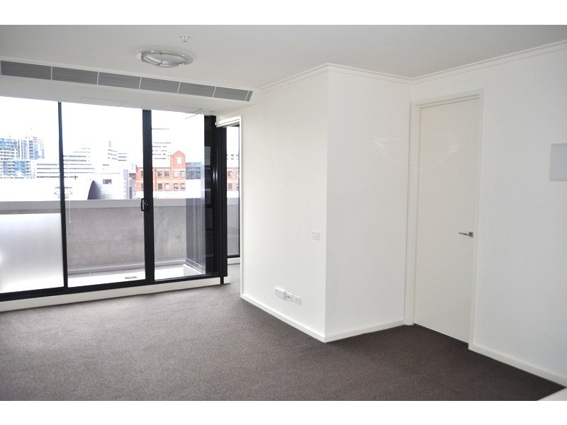 REF 10221/63 Whiteman Street, Southbank VIC 3006