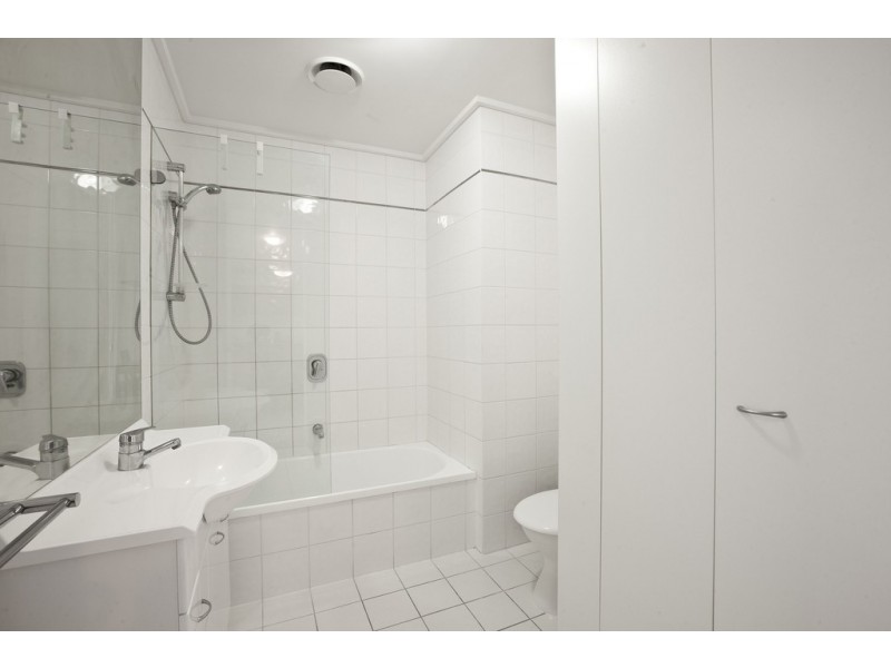 1102/28 Bank Street, South Melbourne VIC 3205