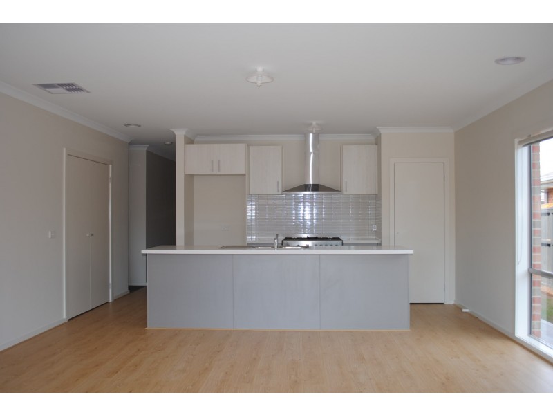 10 Wedderburn Avenue, Eynesbury VIC 3338