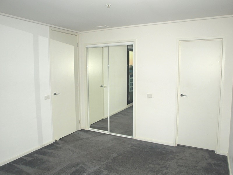 REF 20346/163 City Road, Southbank VIC 3006