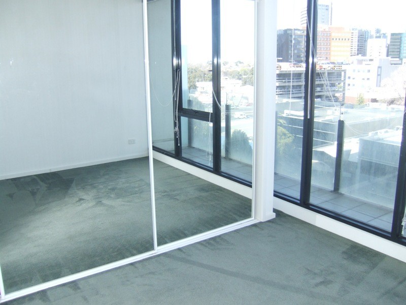 REF 1181/38 Bank Street, South Melbourne VIC 3205