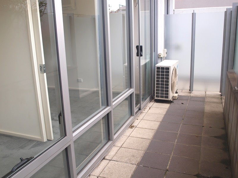 REF 20349/118 Dudley Street, West Melbourne VIC 3003