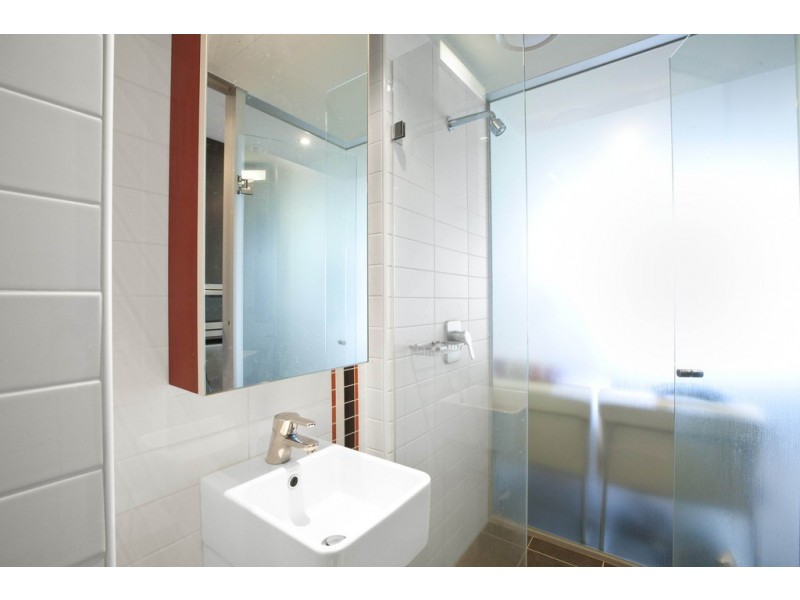 1309/181 A’Beckett Street, Melbourne VIC 3000