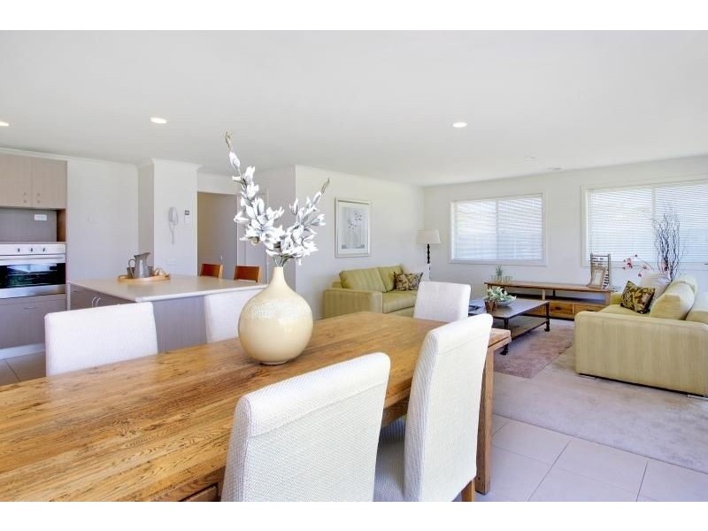 33 Windmill Parade, Mount Martha VIC 3934