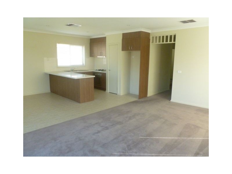 2 Parisel Circuit, Mernda VIC 3754