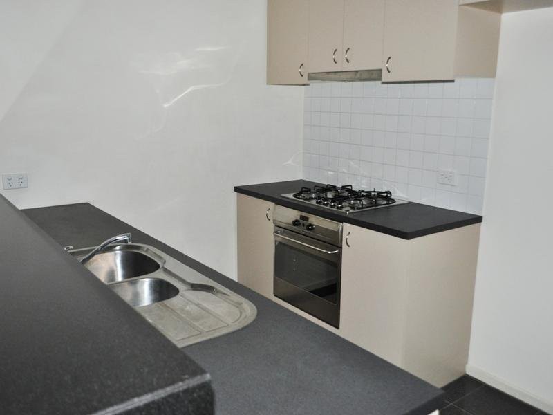 REF 20351/83 Whiteman Street, Southbank VIC 3006