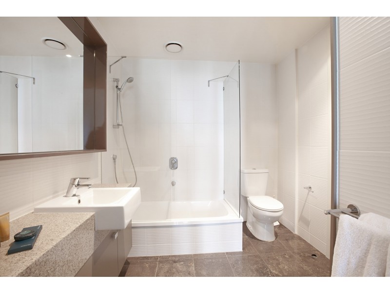 2004/180 City Road, Southbank VIC 3006