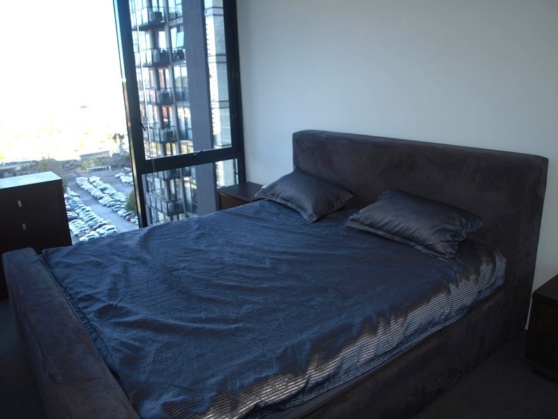 REF 20369/173 City Road, Southbank VIC 3006