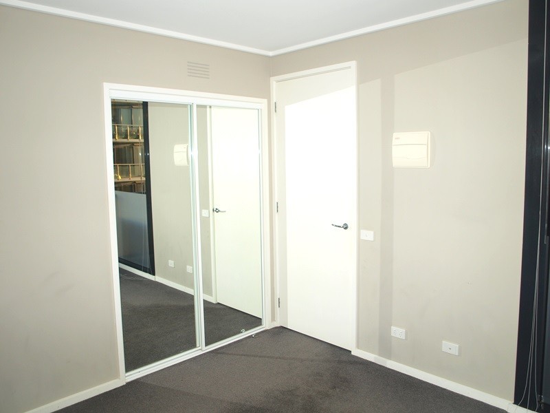 REF 20373/183 City Road, Southbank VIC 3006