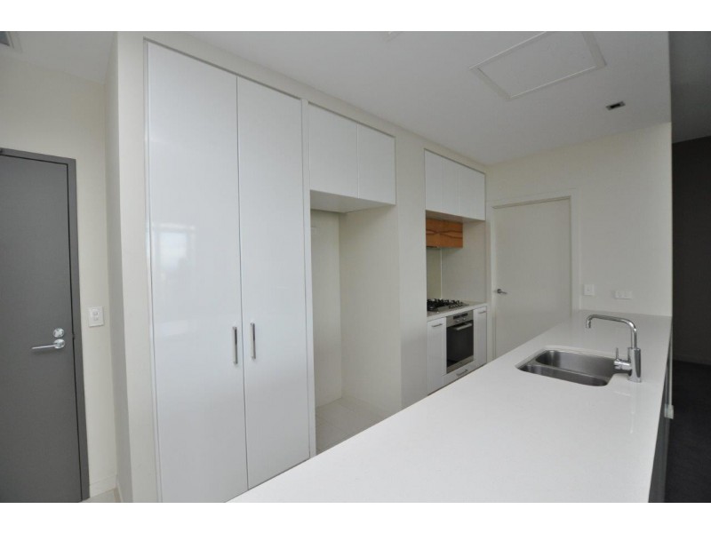 3807/100 Harbour Esplanade, Docklands VIC 3008