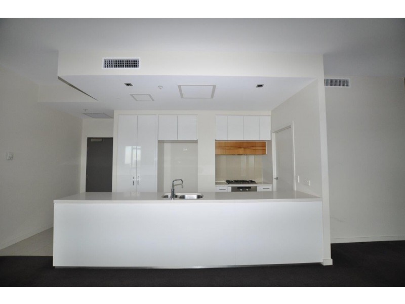 3807/100 Harbour Esplanade, Docklands VIC 3008