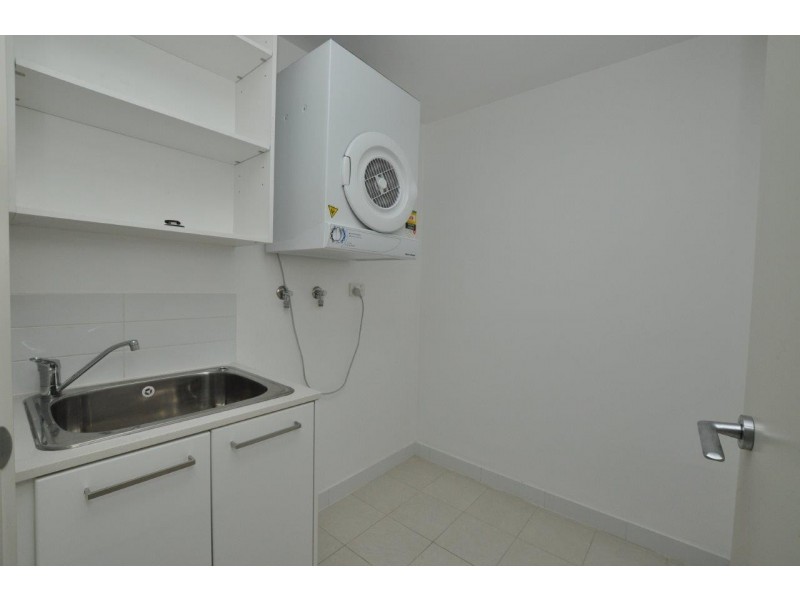 3807/100 Harbour Esplanade, Docklands VIC 3008