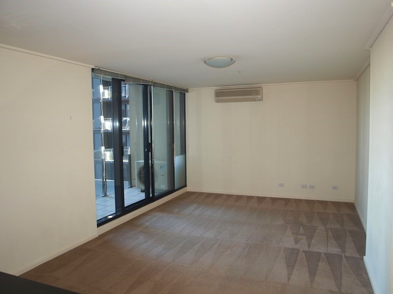 REF 20375/163 City Road, Southbank VIC 3006