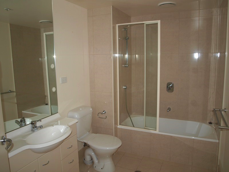 REF 20375/163 City Road, Southbank VIC 3006