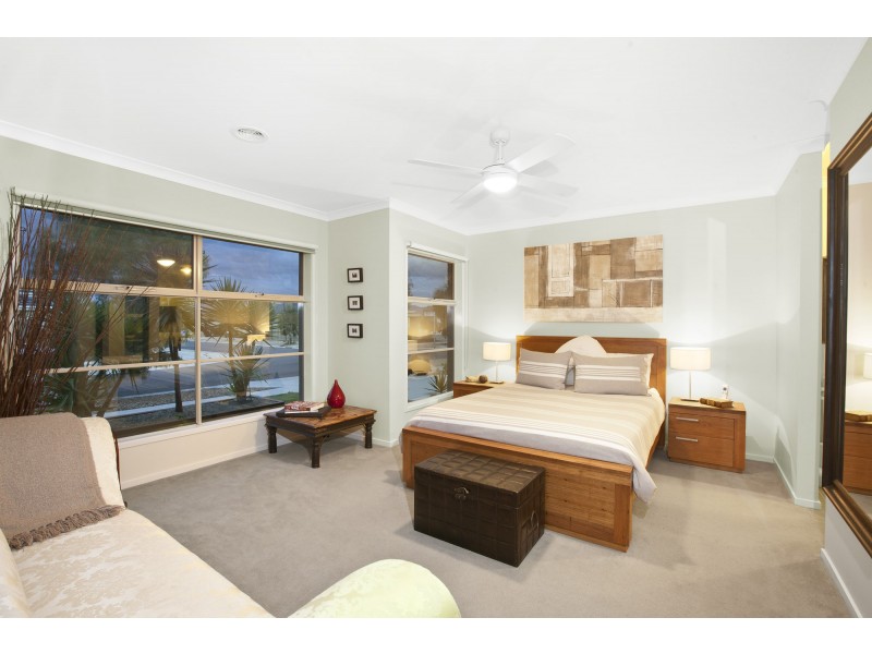 8 Boathaven Road, Point Cook VIC 3030