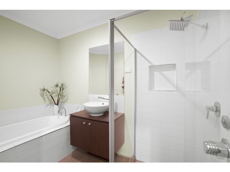 8 Boathaven Road, Point Cook VIC 3030