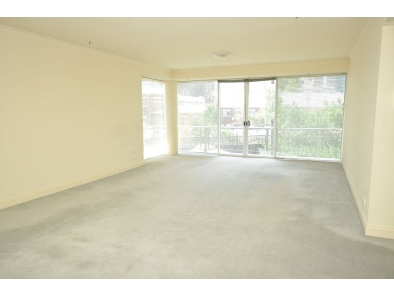 REF 20385/8 Wells Street, Southbank VIC 3006