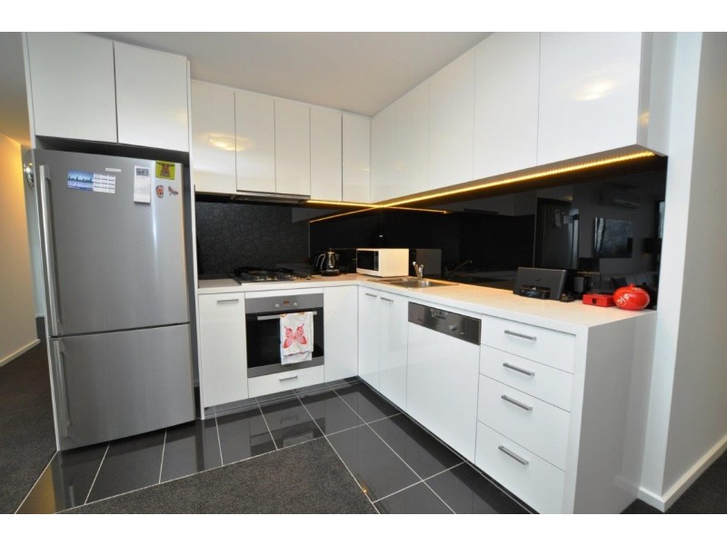 REF 20386/241 City Road, Southbank VIC 3006