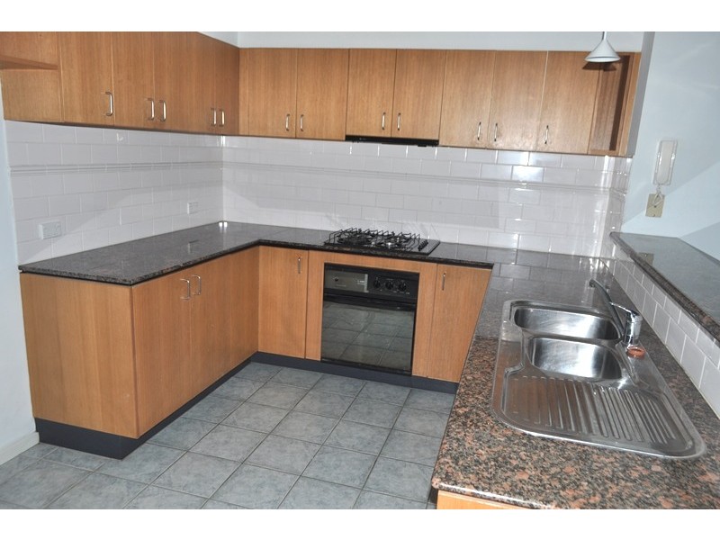 REF 20392/102 Wells Street, Southbank VIC 3006