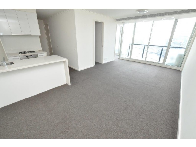 REF 20411/63 Whiteman Street, Southbank VIC 3006