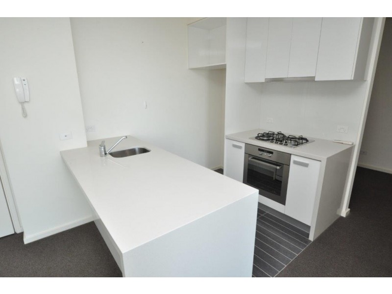 REF 20411/63 Whiteman Street, Southbank VIC 3006