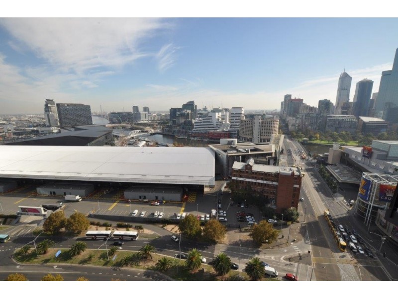 REF 20411/63 Whiteman Street, Southbank VIC 3006