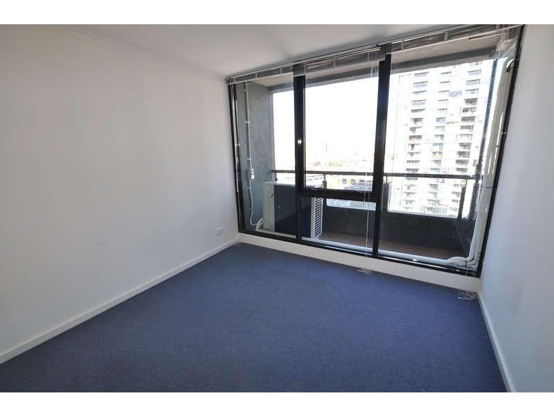 REF 1046/38 Kavanagh Street, Southbank VIC 3006