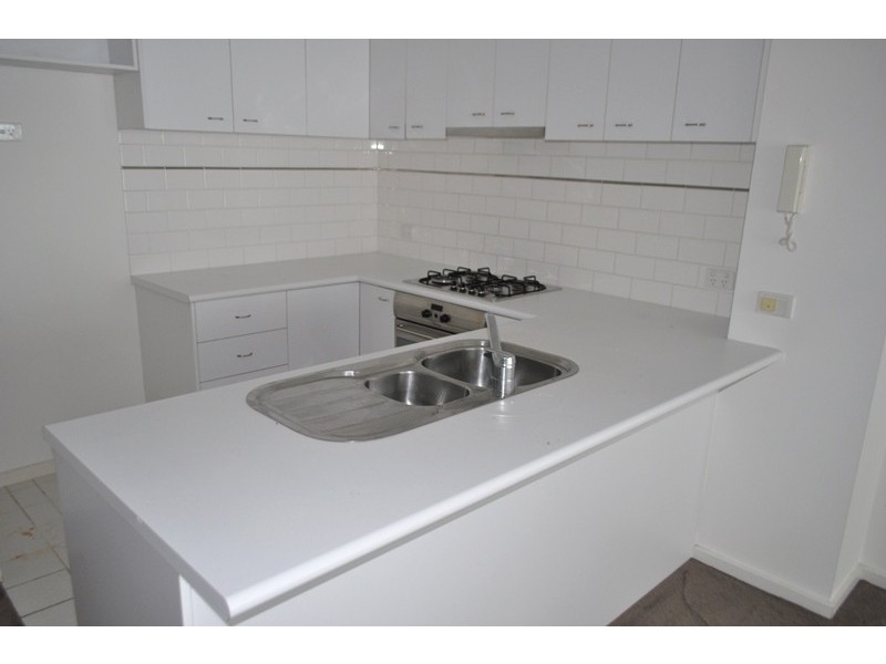 REF 20413/63 Dorcas Street, South Melbourne VIC 3205